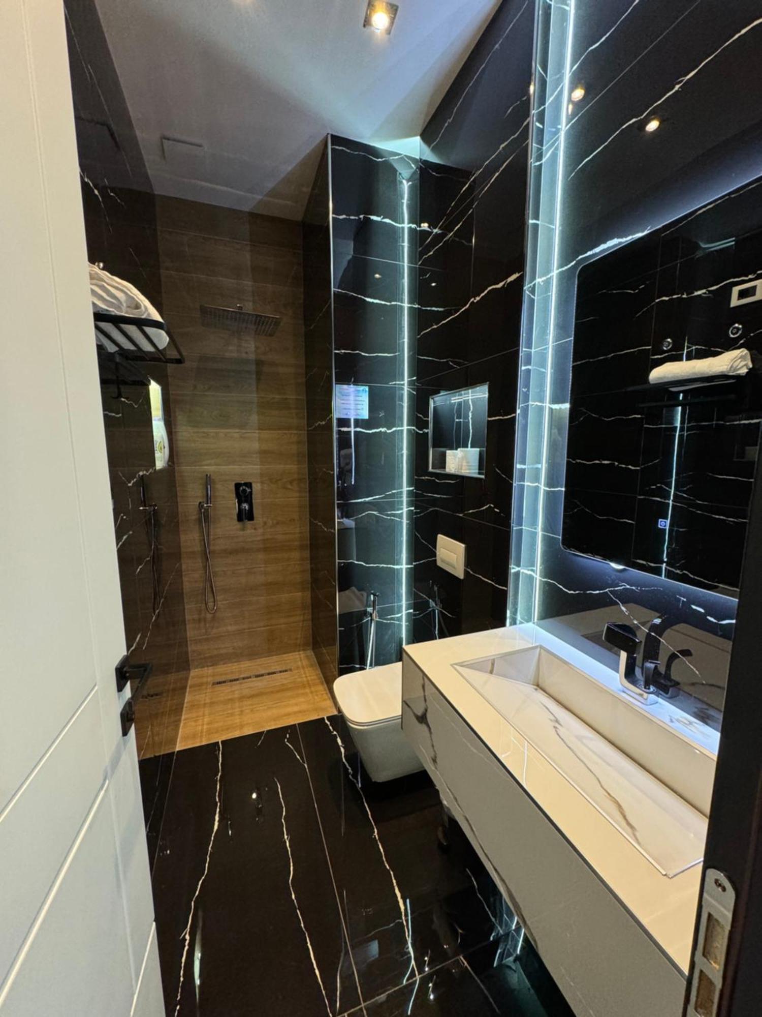 Sueno Apartments & Suites Tirana Room photo